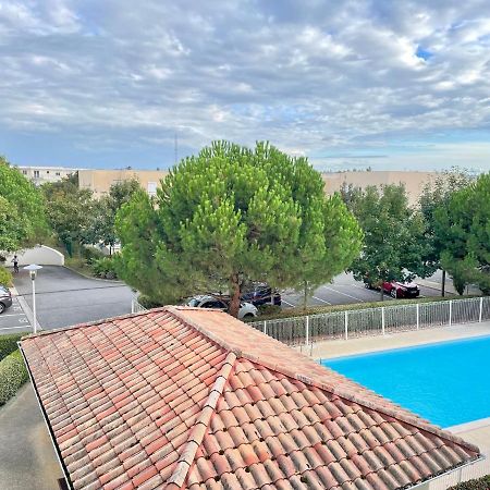 Piscine, Vidéo-projecteur, parking sécurisé Poitiers Esterno foto